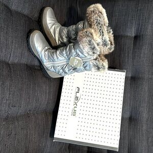 Spring Step Flexus Waterproof Boots Silver Women’s Size 8 1/2